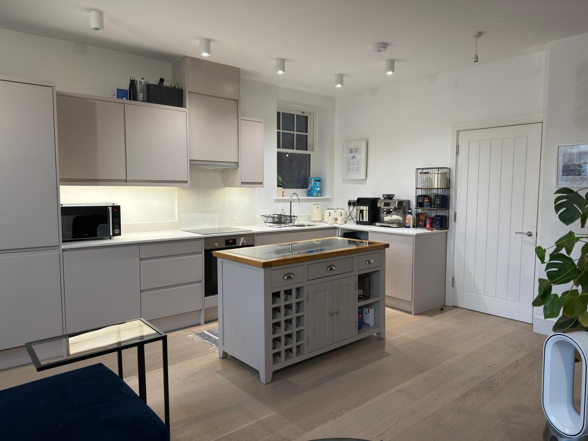 West London Luxury Oasis, Ealing Broadway - Best Location!!! Exterior photo